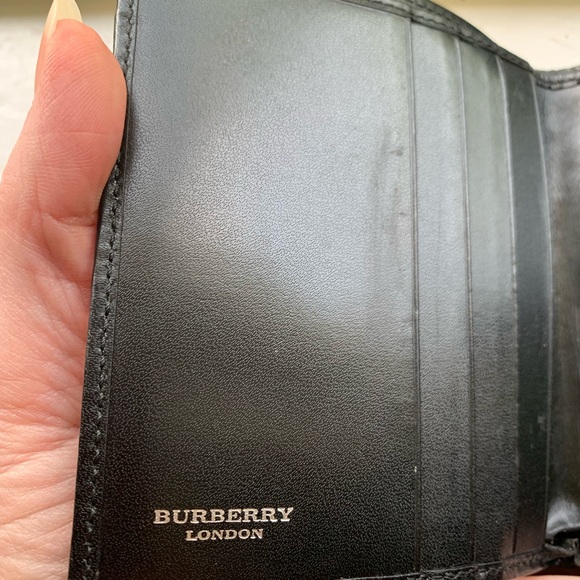 Burberry wallet - Picture 7 of 13